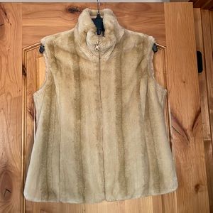 Faux fur champagne color small women’s vest reversible